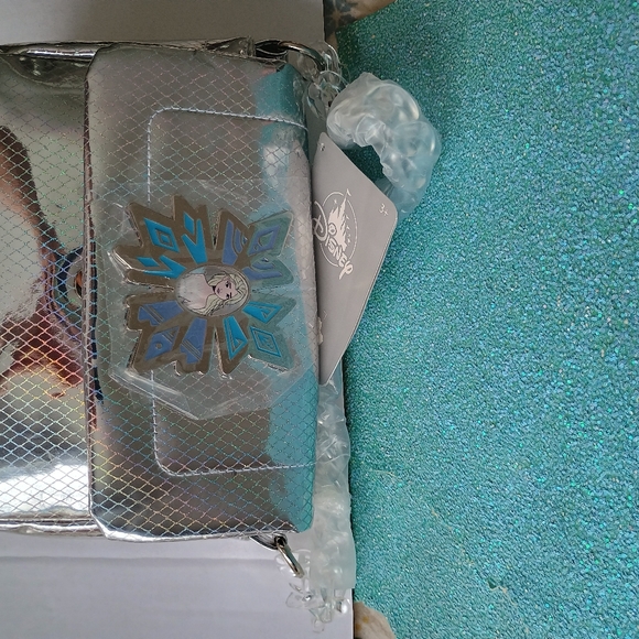 Frozen Disney purse - Picture 2 of 10